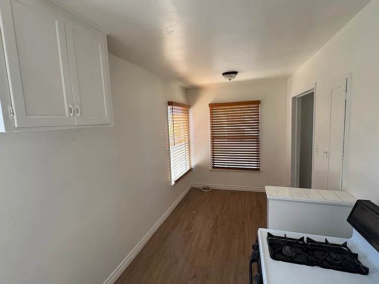 4621-4623 N Banner Dr — Photo 6