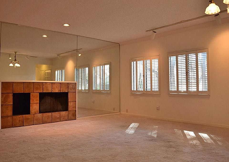 1st image of 402 Tuam St Unit 7