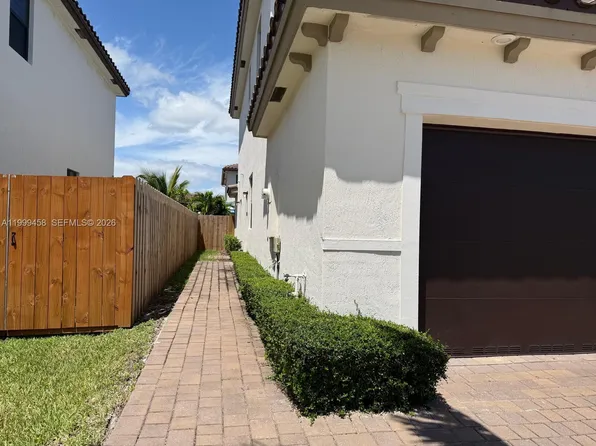 11909 SW 244th St, Homestead, FL 33032