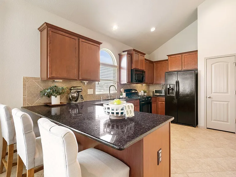 25315 Saddlebrook Ranch Dr — Photo 6