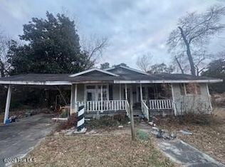 404 E Pollock St, Warsaw, NC 28398