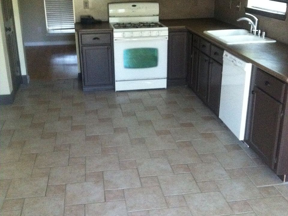 1st image of 2243 Ellis Dr