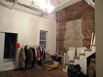 Rented by Aimee Grodanz, LREB