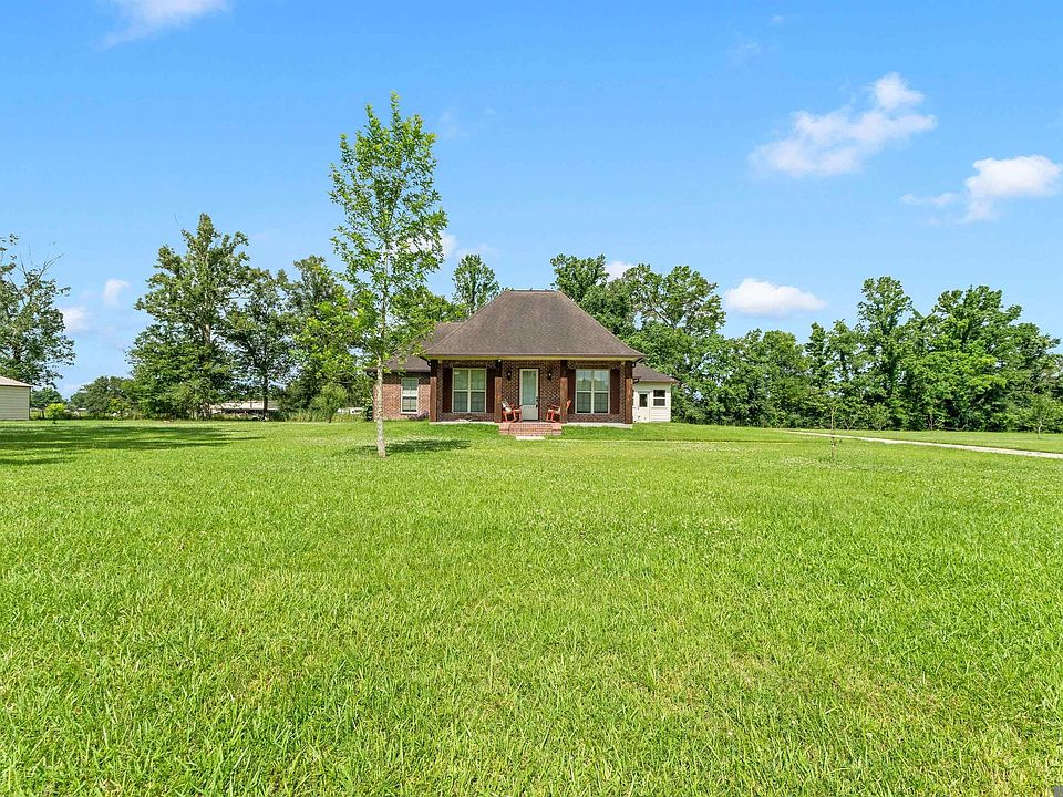 1st image of 17053 Hardy Ln