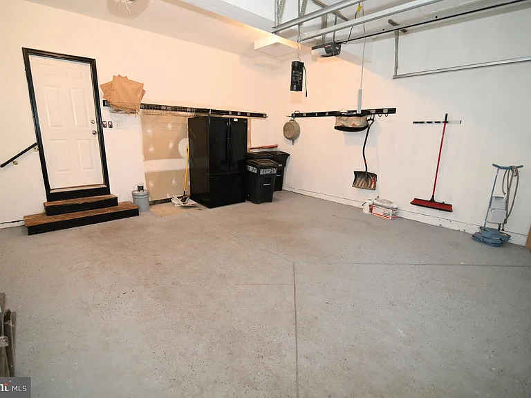 7001 Chaptico Ct — Photo 64