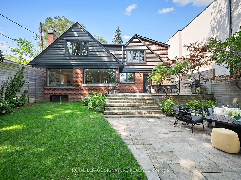 74 Fallingbrook Dr — Photo 37