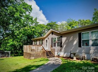 26 Naples Rd, Asheville, NC 28804