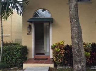 4952 NW 97th Pl, Doral, FL 33178