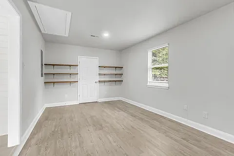 109 Camellia Rd — Photo 32