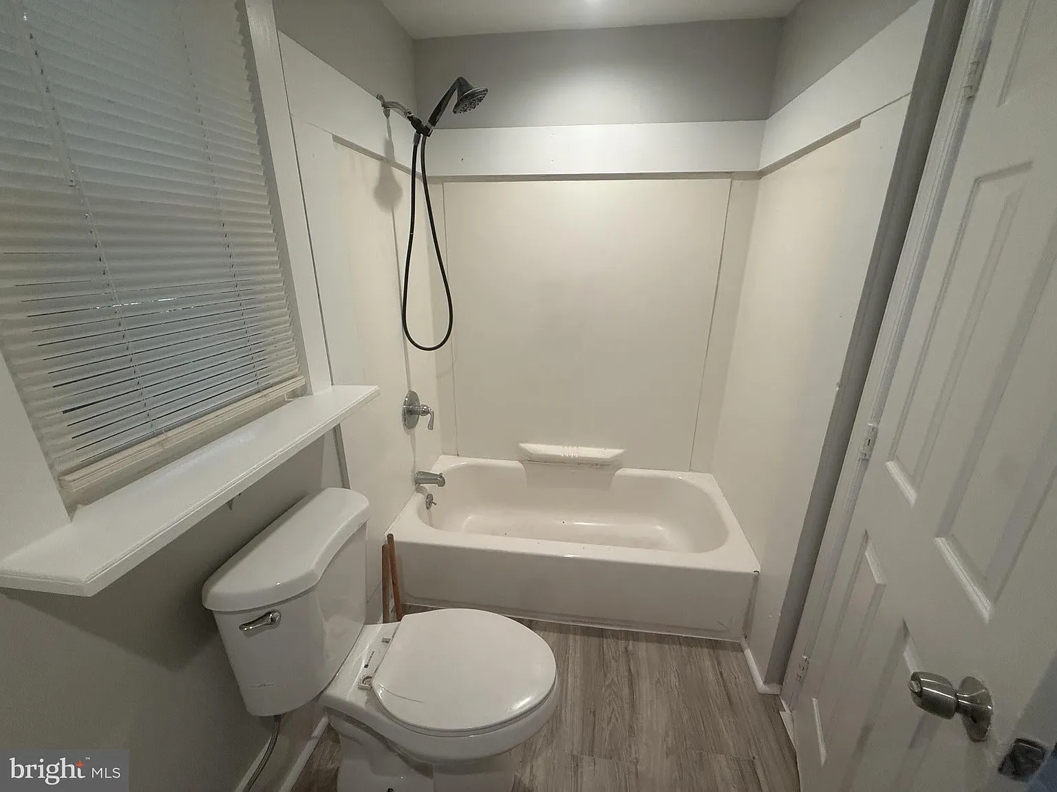 2 bed, 750 sqft, $1,850 — Photo 4
