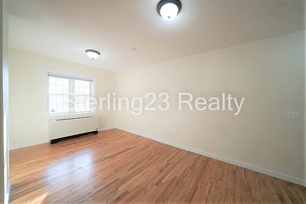 Rented by Sterling Realty Solution Inc | media 10