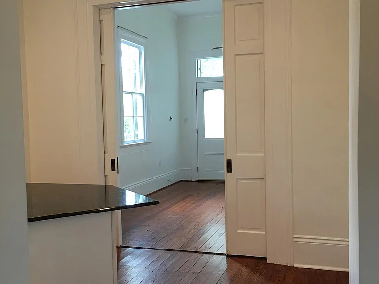 Kitchen ,bar area