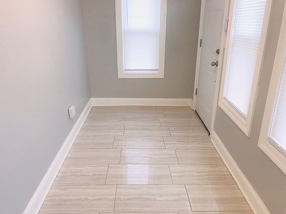 2nd image of 406 S 21st Ave