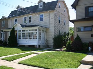 231 Roslyn Ave, Glenside, PA 19038