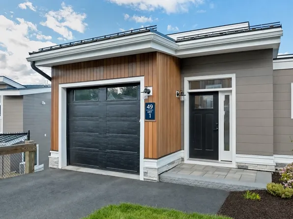 49 Vantagepoint Dr Unit 1, Laconia, NH 03246