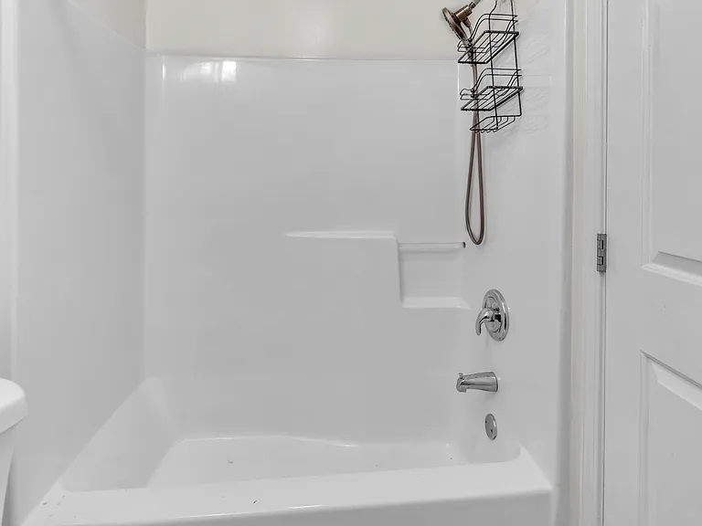 65 Montgomery Ave #G1 — Photo 10
