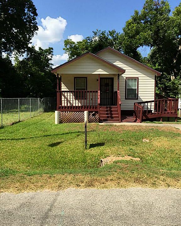 1st image of 1612 W Milam St