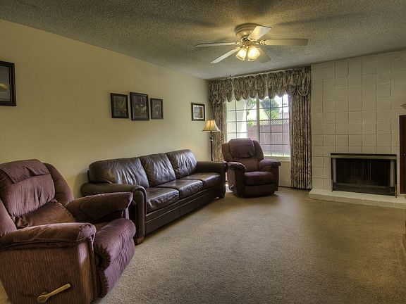 5th image of 525 Safari Dr