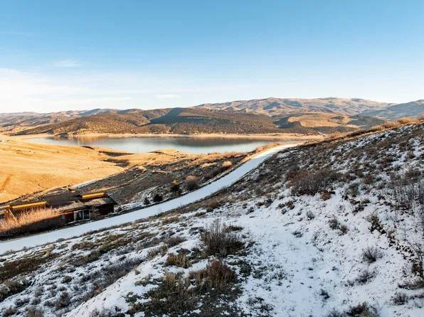 28 Hollow Dr, Coalville, UT 84017