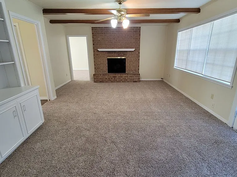 3803 Oak Ridge Dr — Photo 12