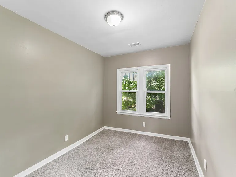 7036 Willow Ave — Photo 23