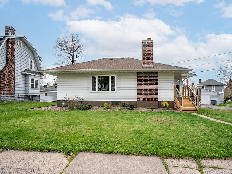 16 Snelling Ave — Photo 7