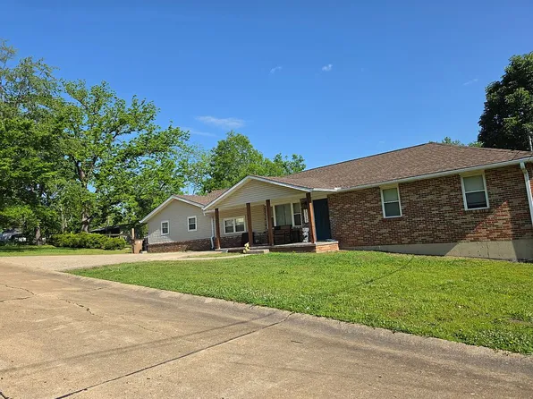 1717 Robert St, Poplar Bluff, MO 63901