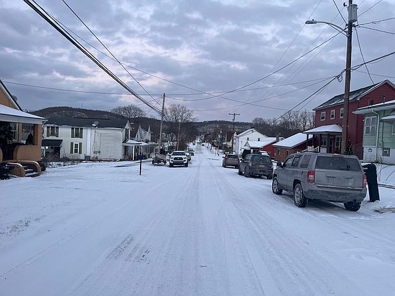 4th image of 15 Indiana Ave