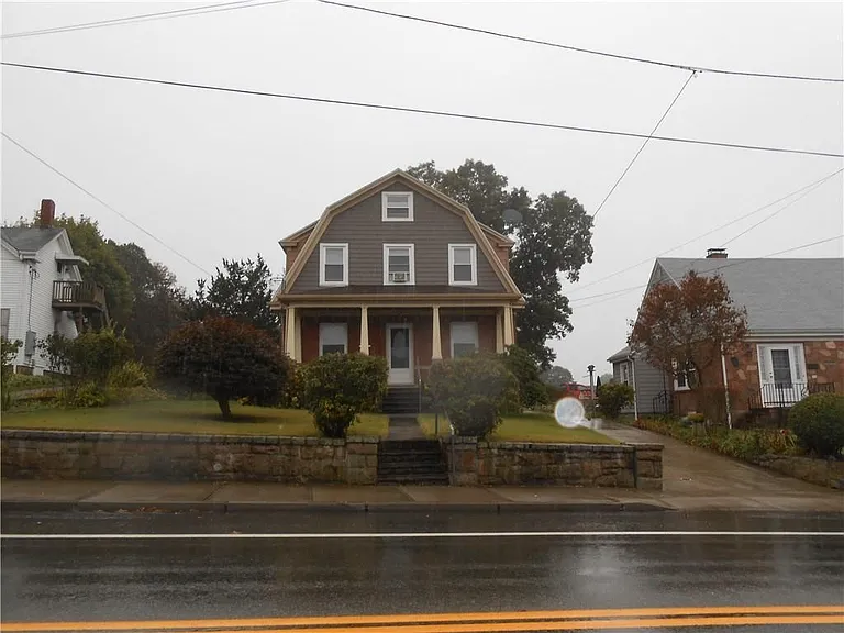 35 Oak St #1 — Photo 12