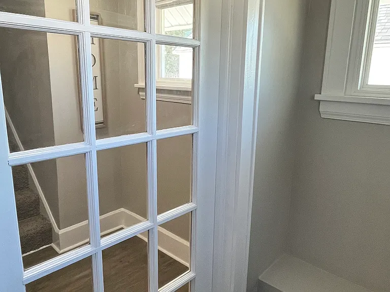 1835 Thornapple Ave — Photo 14