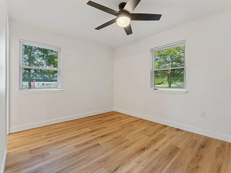 2411 W Megan Dr — Photo 16