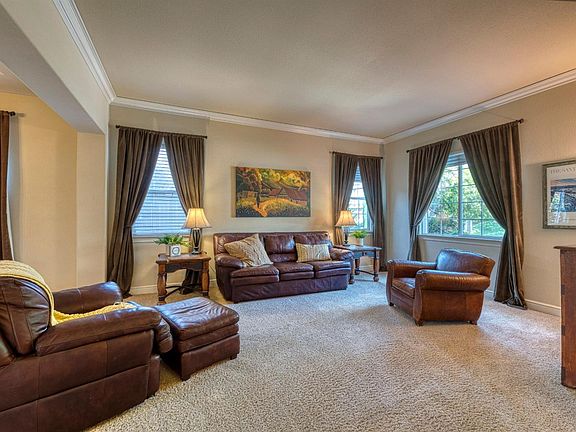 3rd image of 1696 Stone Canyon Dr