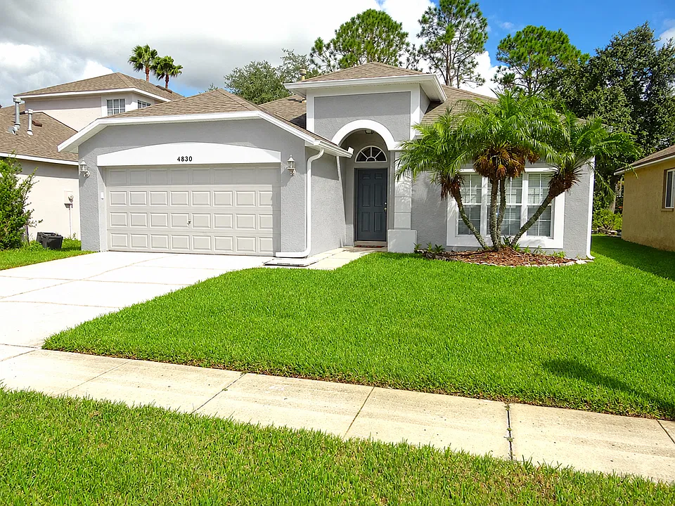 4830 Windingbrook Trl