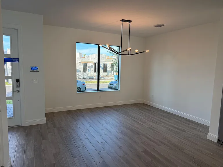 7528 SW Hosford St — Photo 6