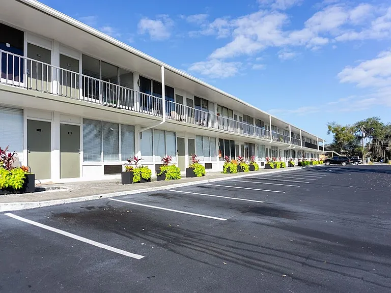 The Flats at Bon Air — Photo 10