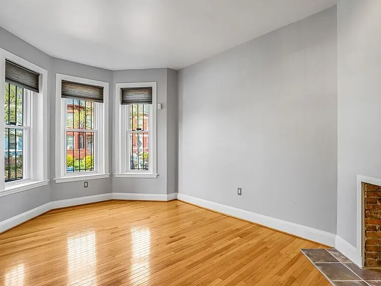 306 R St NW — Photo 11