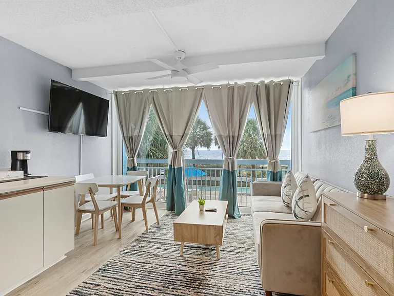1304 N Ocean Blvd — Photo 37