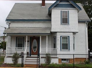 587 Bay St, Taunton, MA 02780