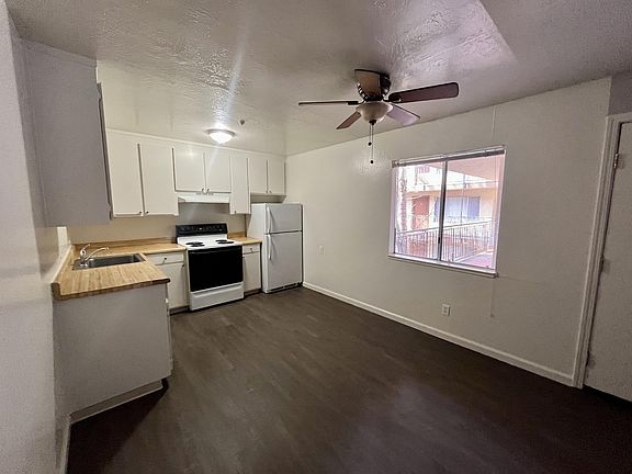 3rd image of 1851 Salem Ave #04d518355