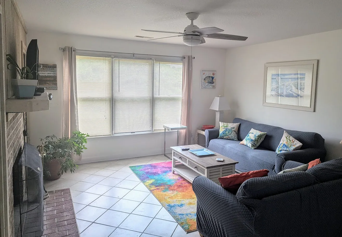 2 bed, 2.5 bath, 1354 sqft, $1,975 — Photo 1