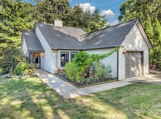 302 Oak Pl, Asheville, NC 28803