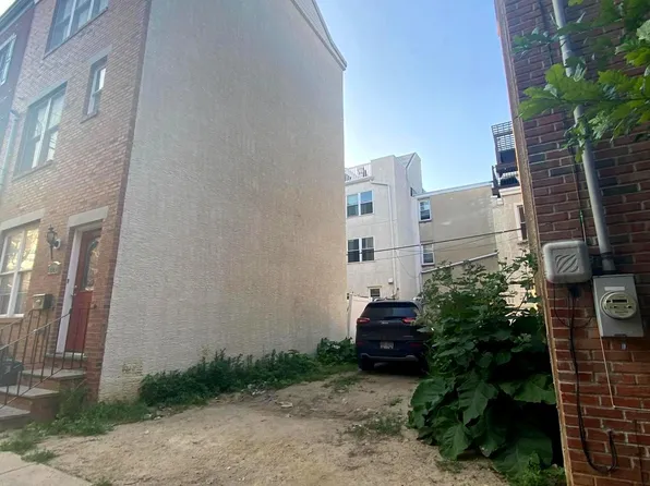 2127 Kimball St, Philadelphia, PA 19146