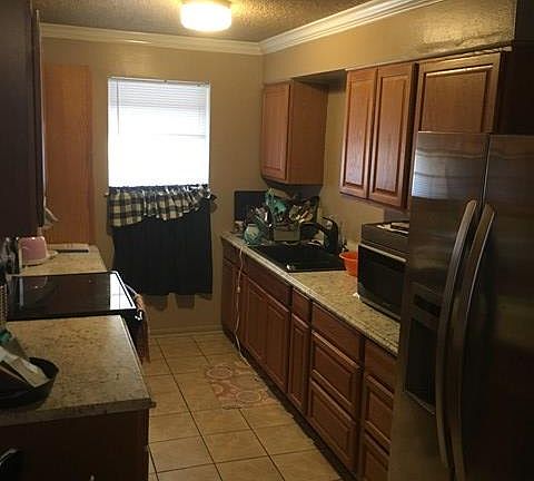 3rd image of 1328 Coronado Ave