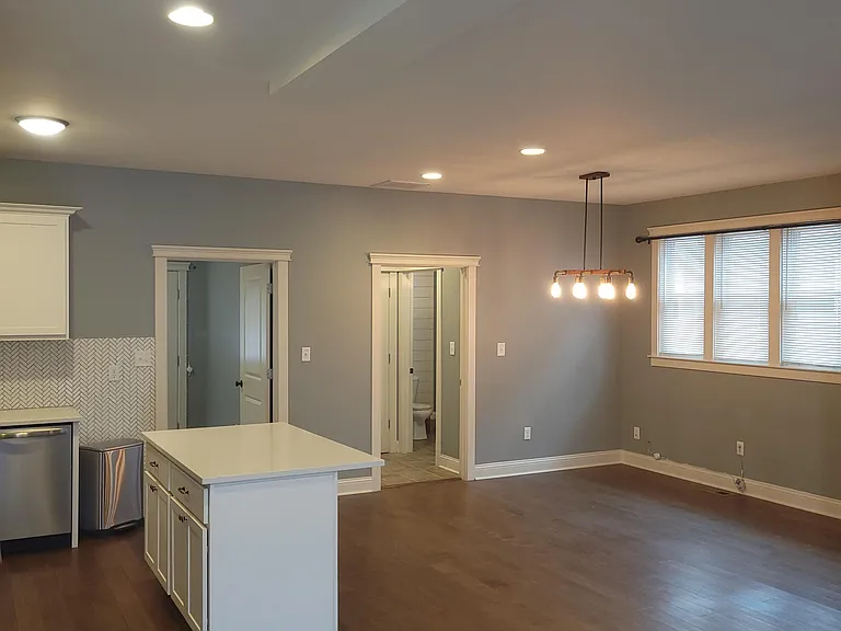 3123 Broadway St — Photo 18