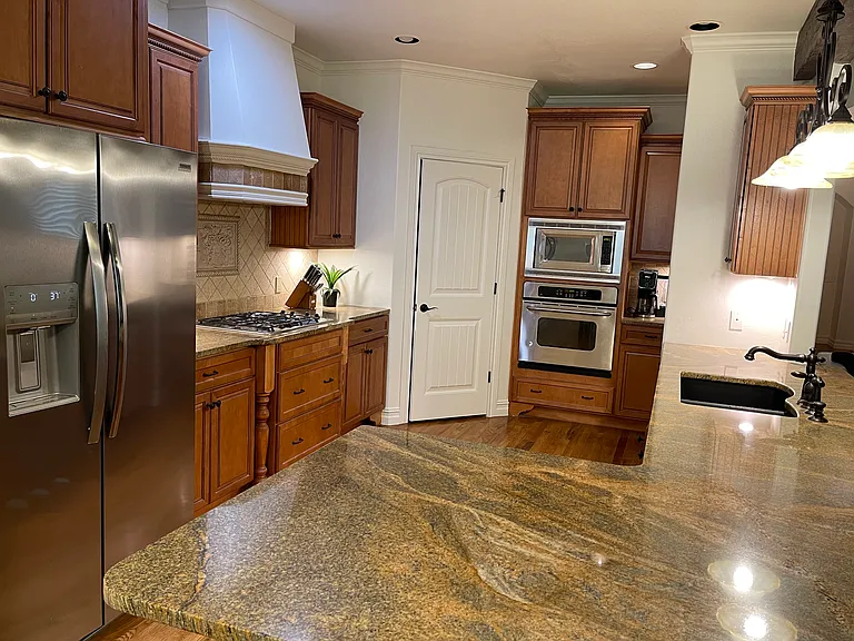 11818 S Oswego Ave — Photo 5