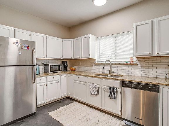 4th image of 2700 McCart Ave