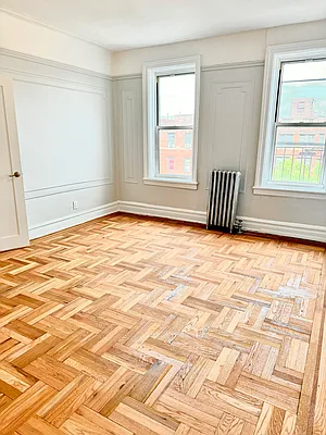 Rented by Chana Ofek, LREB | media 6