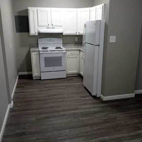 1750 N Green St #21 — Photo 12