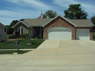 613 Tiffany Ln, Fort Scott, KS 66701