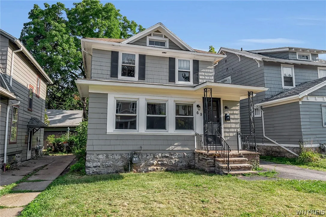 4 bed, 1.0 bath, 1408 sqft, $2,000 — Photo 3